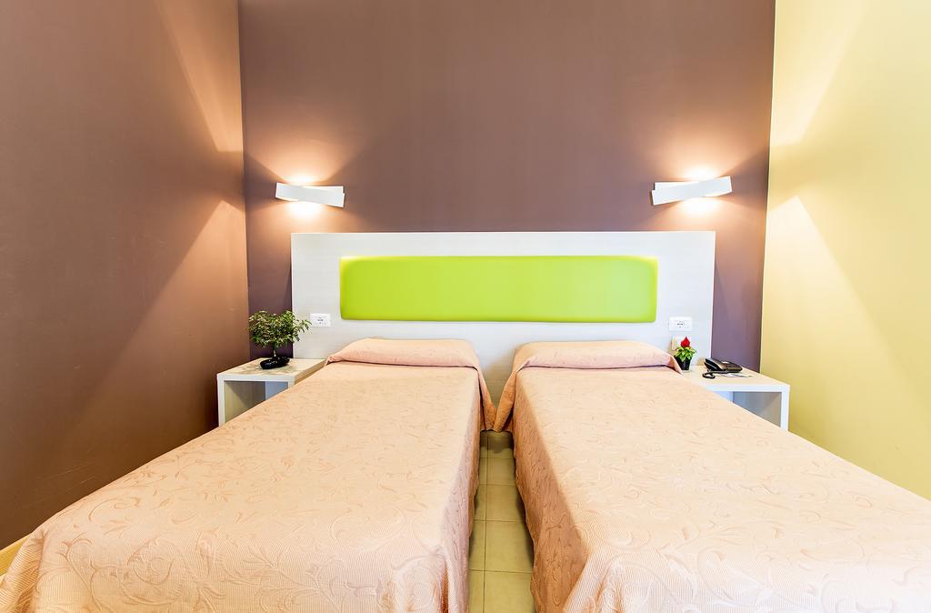 Hotel Residence Ulivi E Palme กาญารี ภายนอก รูปภาพ