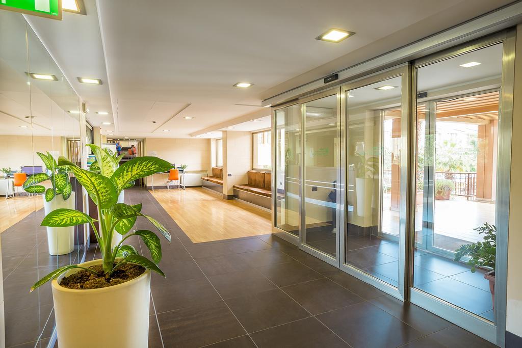 Hotel Residence Ulivi E Palme กาญารี ภายนอก รูปภาพ