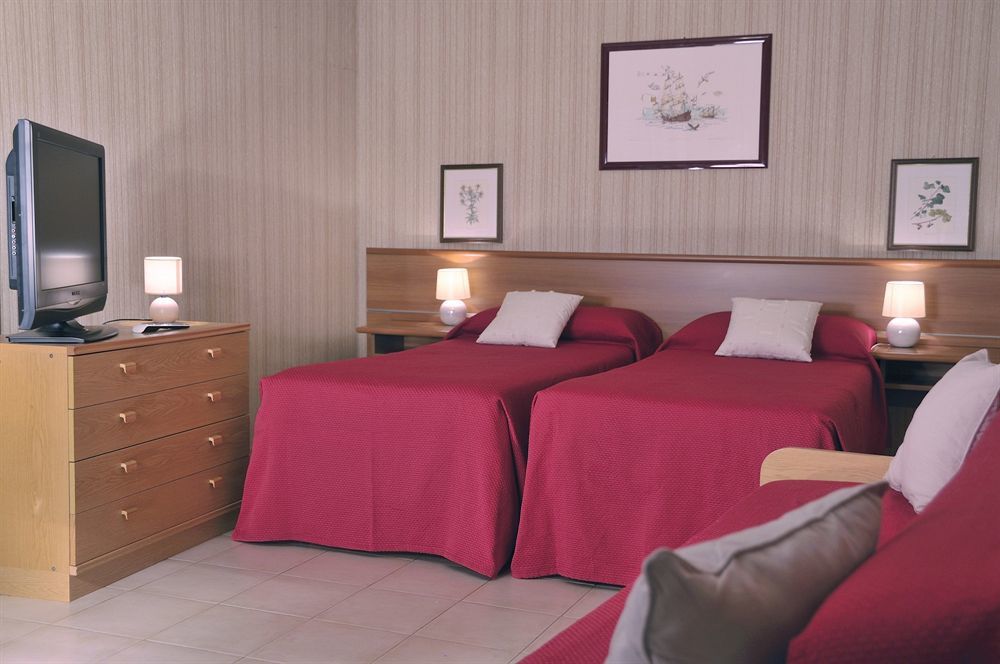 Hotel Residence Ulivi E Palme กาญารี ภายนอก รูปภาพ